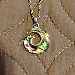 Mother of Pearl Pendant (Hawaii)